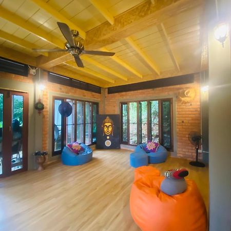 Jungle House At Yanui Beach In Rawai Phuket Buitenkant foto