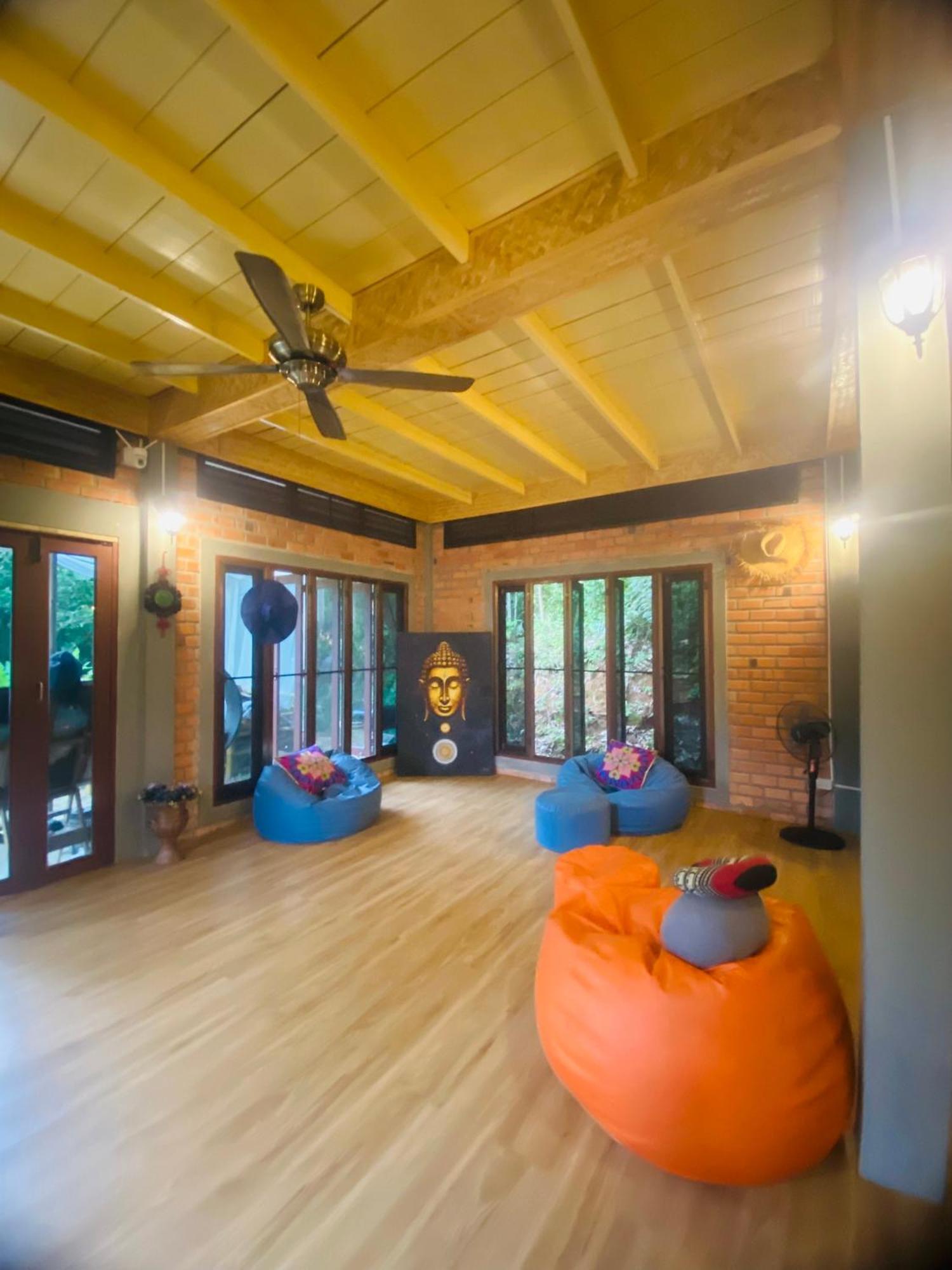 Jungle House At Yanui Beach In Rawai Phuket Buitenkant foto